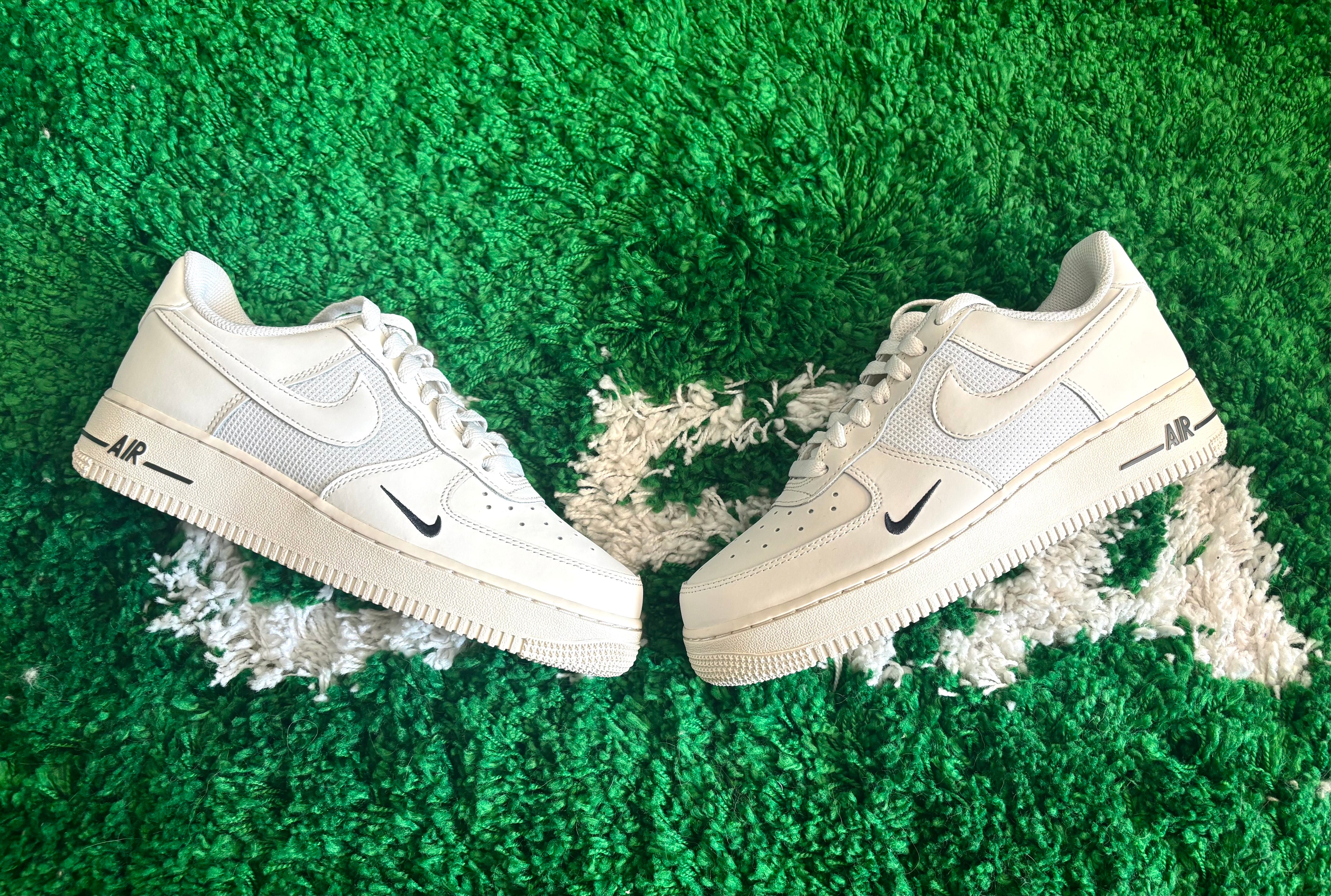 Nike Air Force 1 07  LV 8