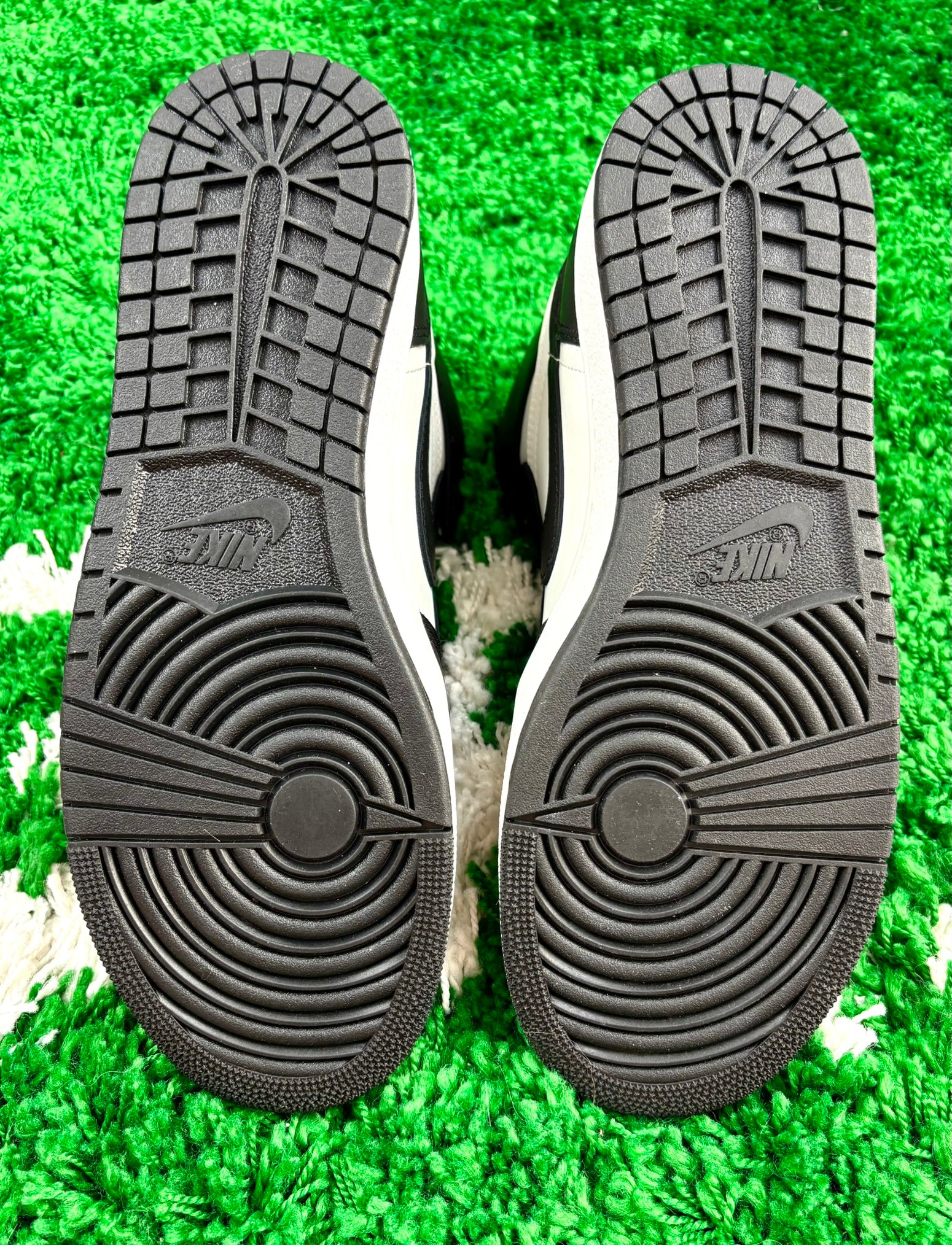 Air Jordan 1 Retro High 85 Black & White 2023