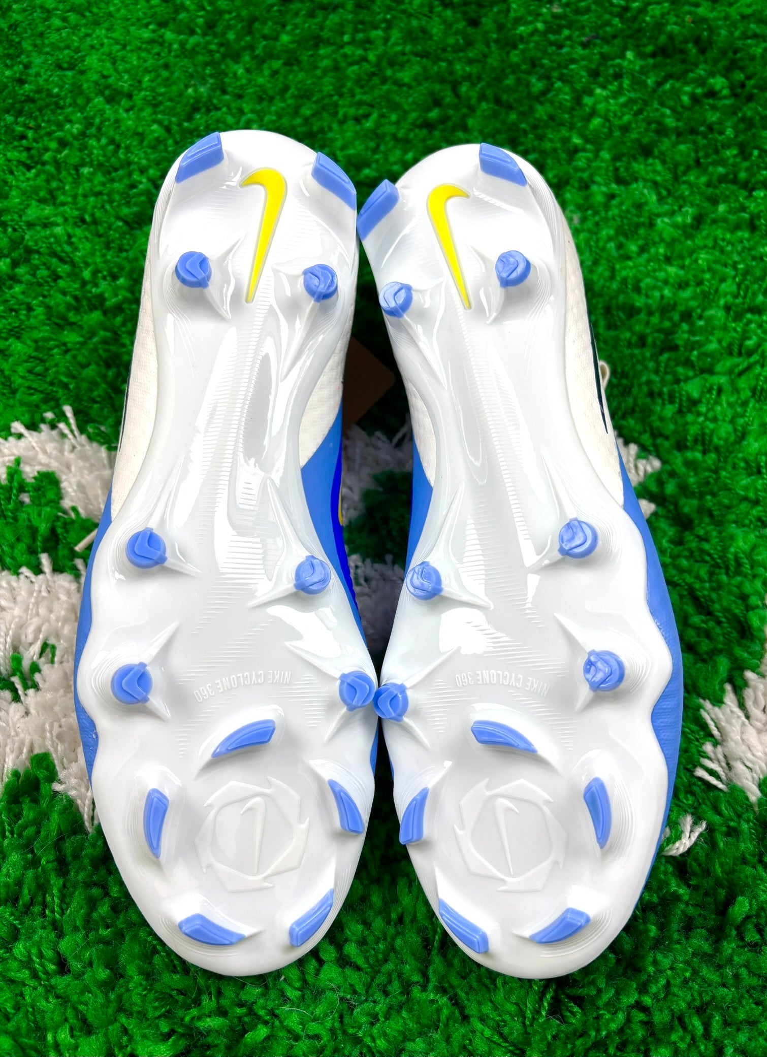 Nike Phantom 6 Low Academy FG/MG Fear Nothing Pack
