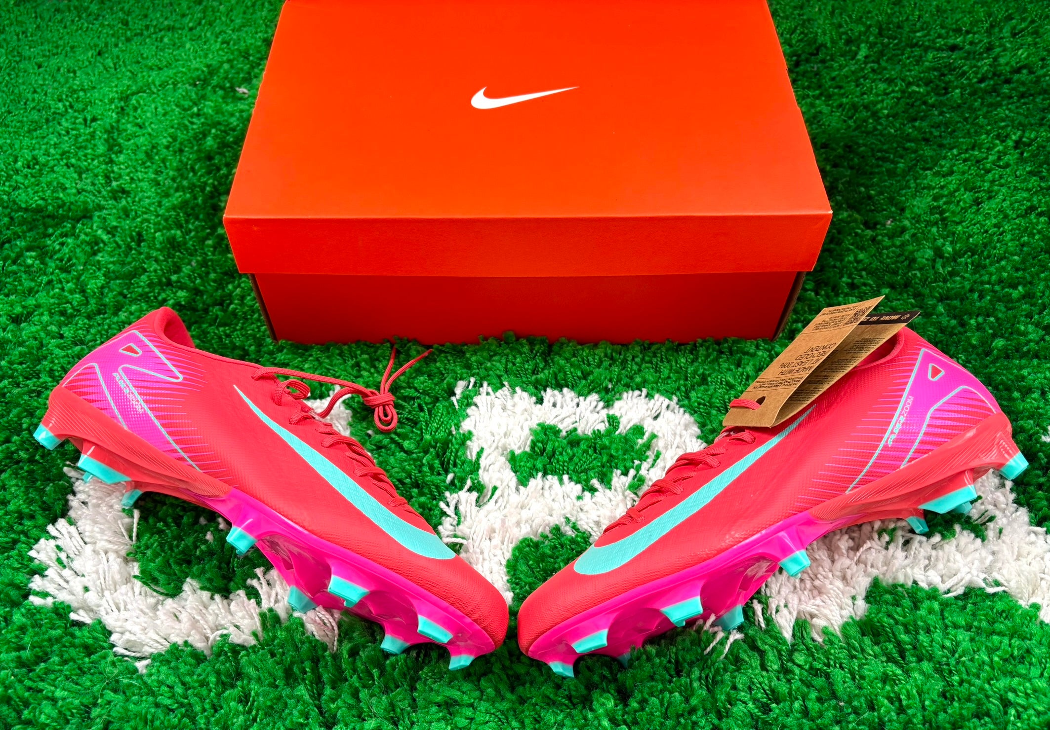 Nike Mercurial Vapor 16 Academy FG/MG Mad Energy Pack