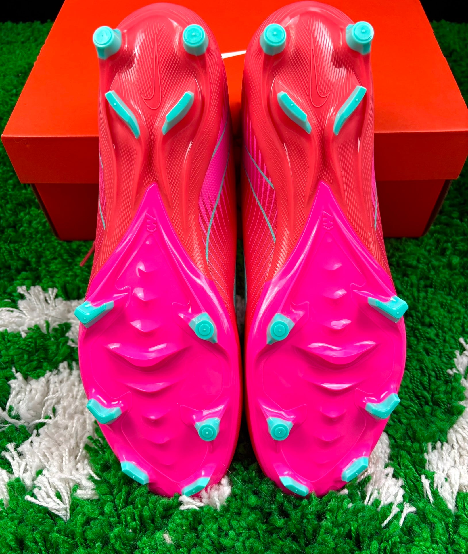 Nike Mercurial Vapor 16 Academy FG/MG Mad Energy Pack