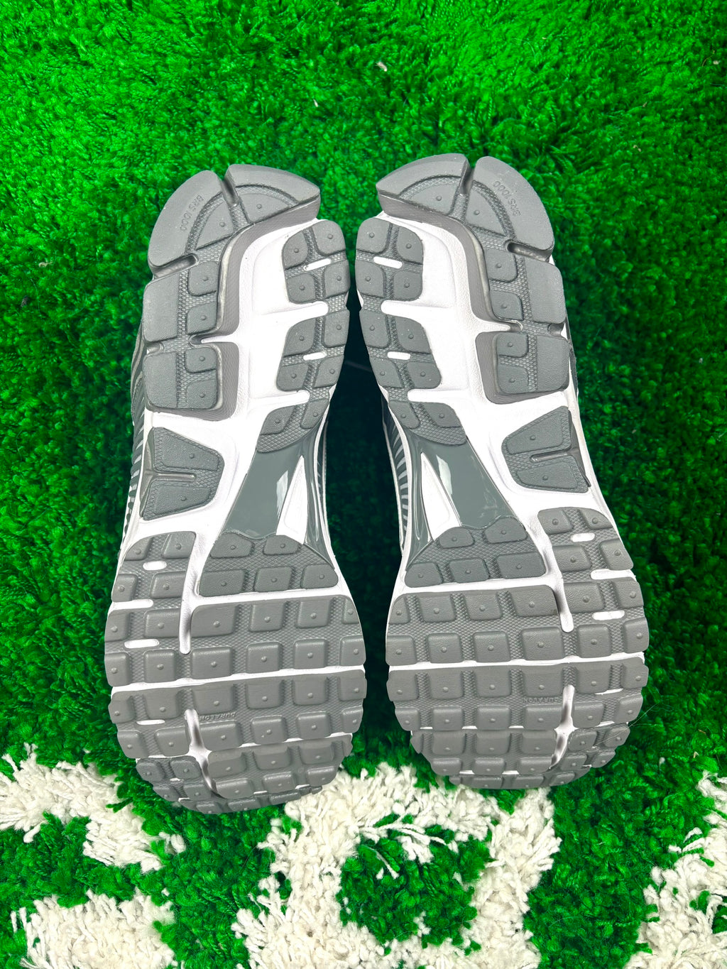 Nike Zoom Vomero 5 Cool Grey