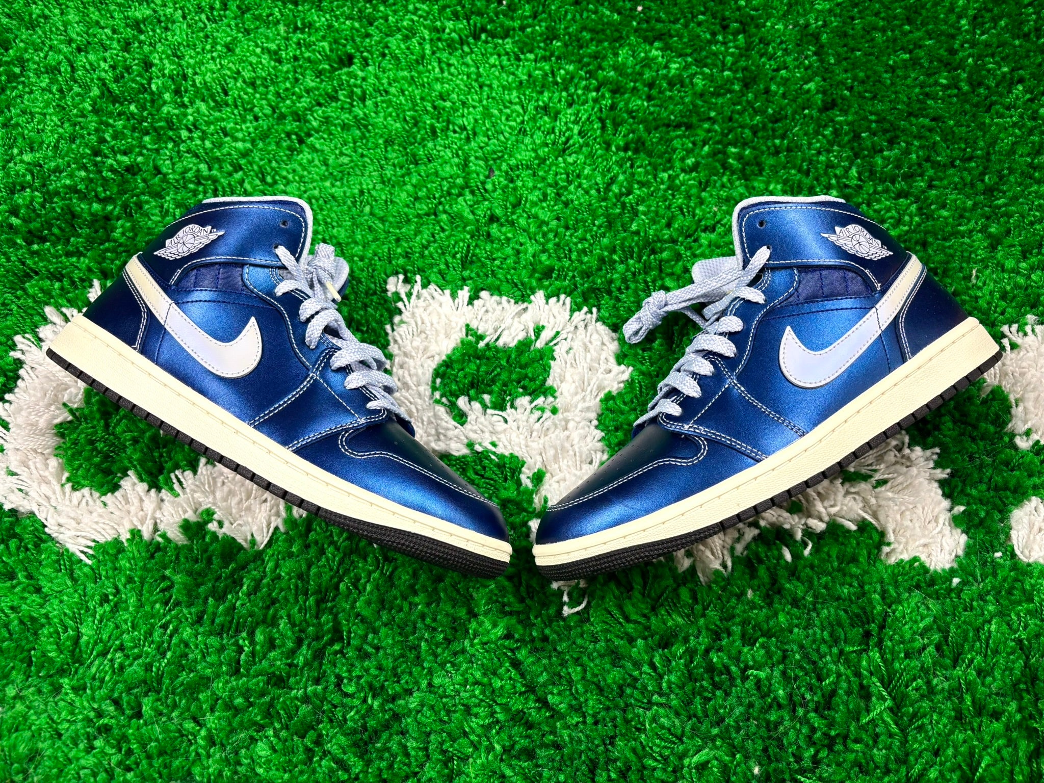 Air Jordan 1 Mid Metallic Blue Quilted (Women's)