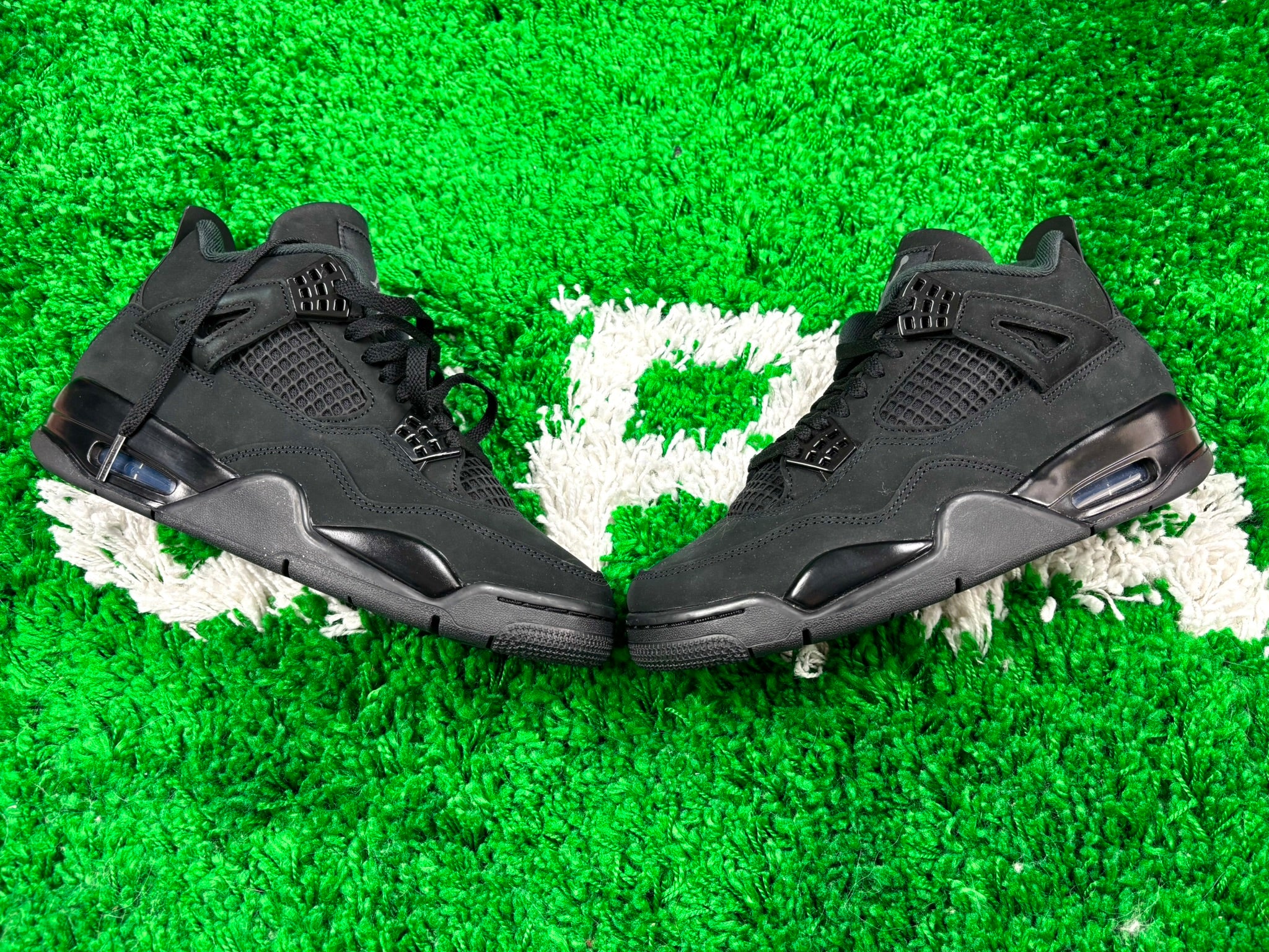 Air Jordan 4 Retro Black Cat 2025