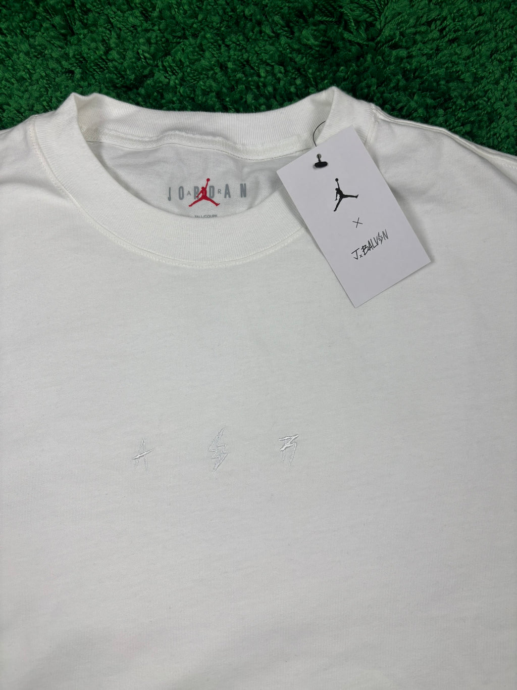 Nike Jordan Solid Short Sleeve T-Shirt x J.Balvin