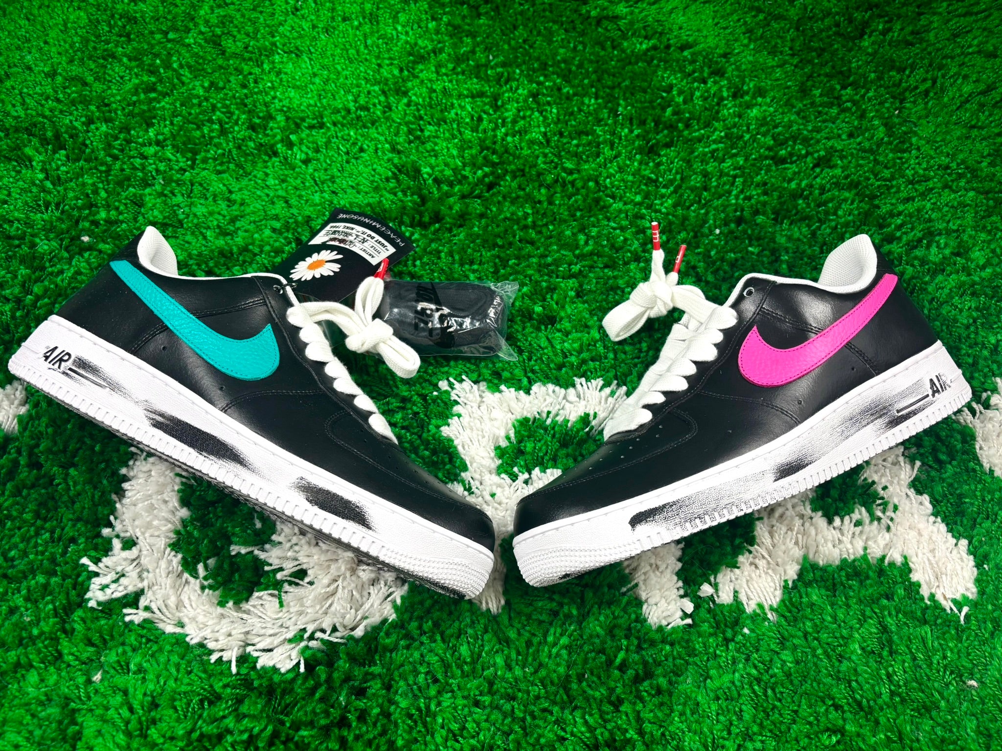 Peaceminusone x Nike Air Force 1 Para-Noise 3.0