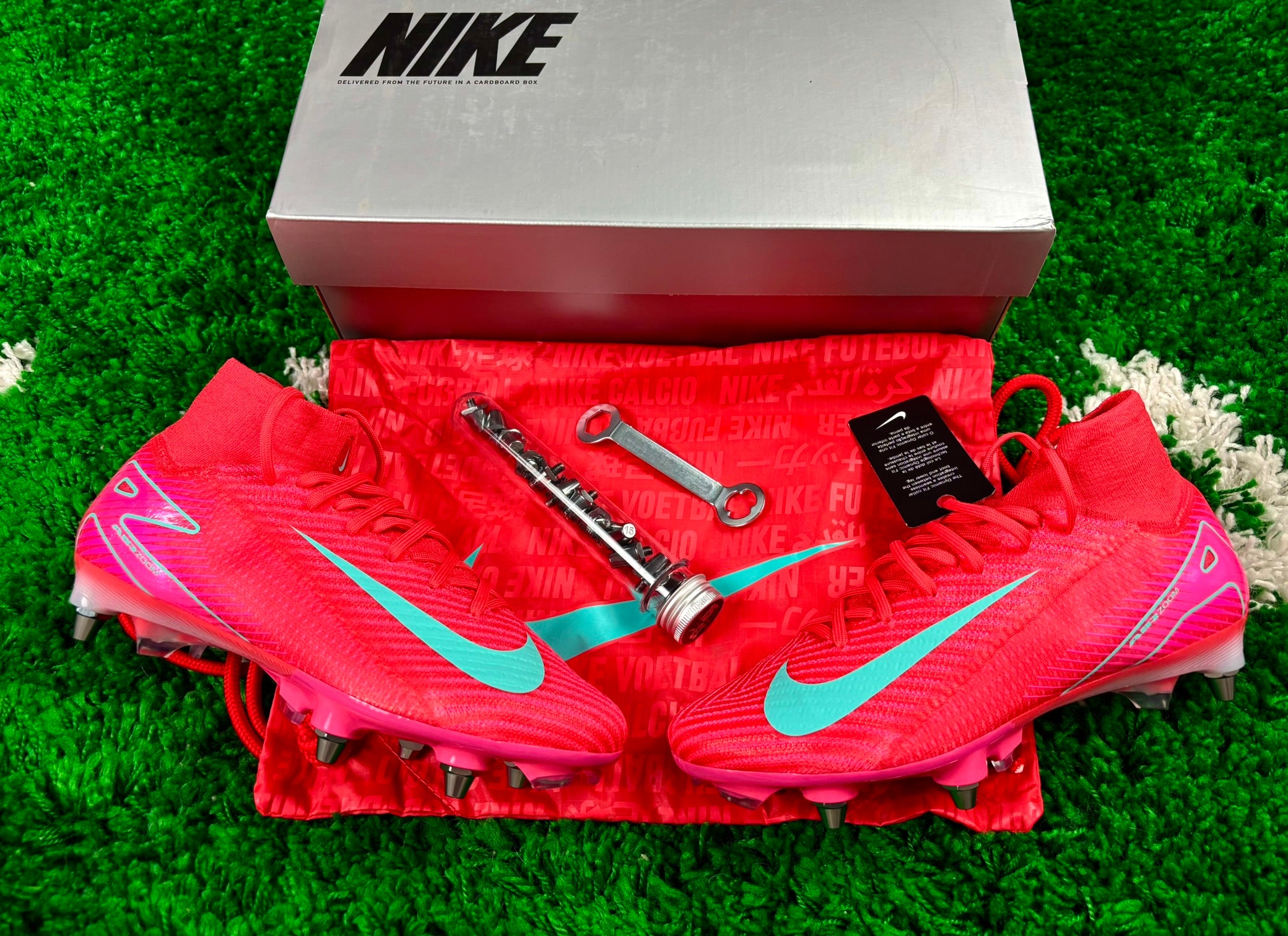 Nike Zoom Mercurial Superfly 10 Elite SG-Pro Mad Energy Pack